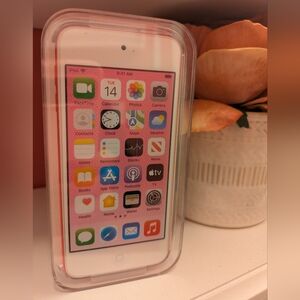 *Brand New* 32GB iPod Touch (7th Generation)